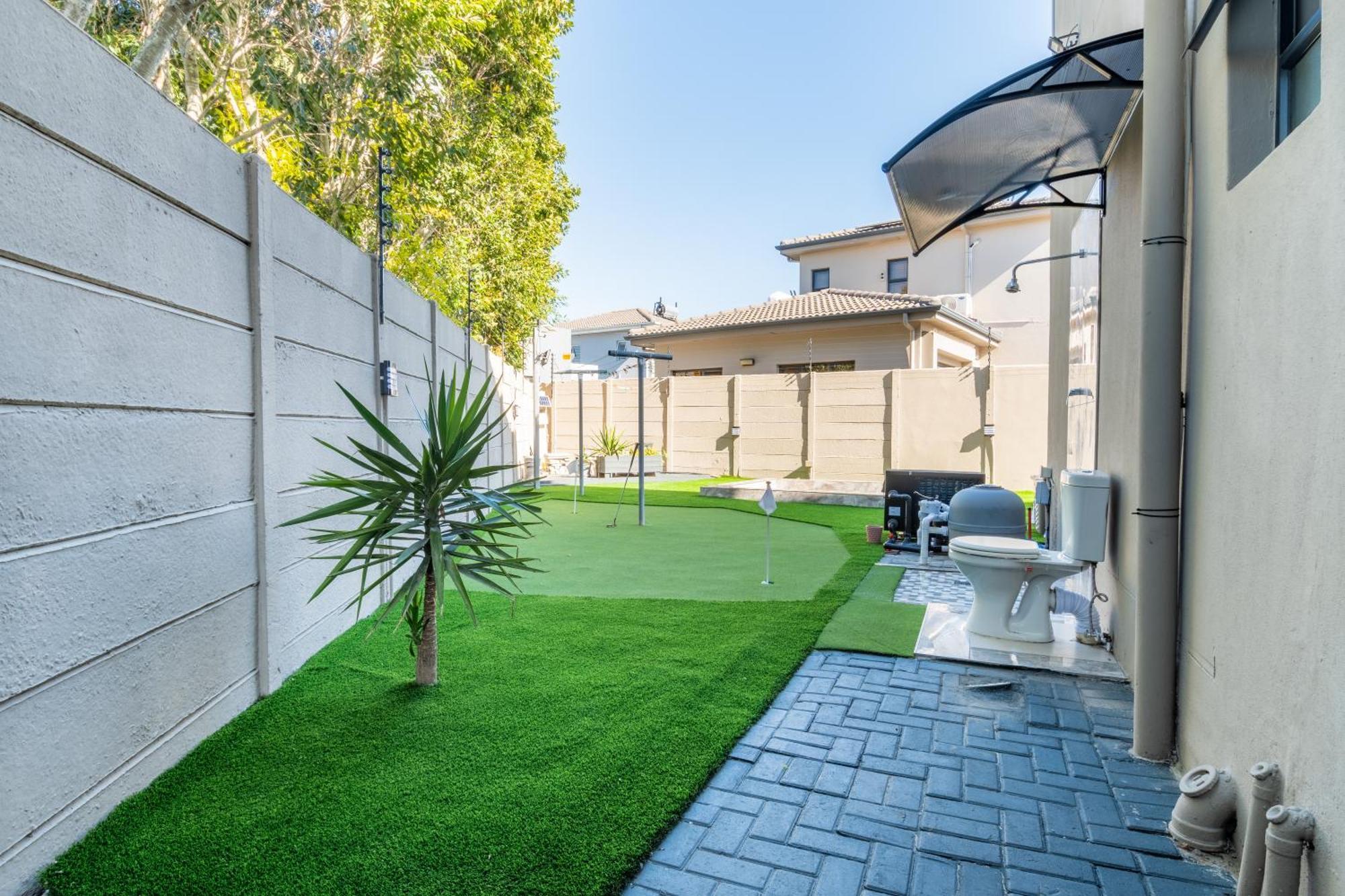 Enclaves Villa